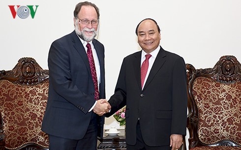 Thủ tướng Nguyễn Xuân Phúc tiếp Giám đốc Trung tâm phát triển Quốc tế của Đại học Havard  - ảnh 1