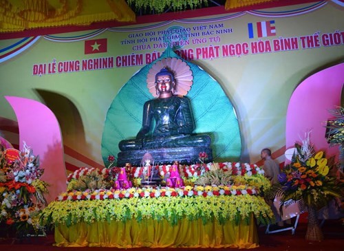 Đại lễ cung nghinh tượng Phật ngọc hòa bình thế giới tại Bắc Ninh - ảnh 1