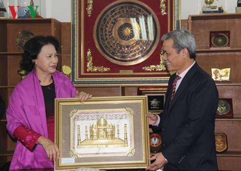 Chủ tịch Quốc hội Nguyễn Thị Kim Ngân bắt đầu thăm chính thức Cộng hòa Ấn Độ  - ảnh 3