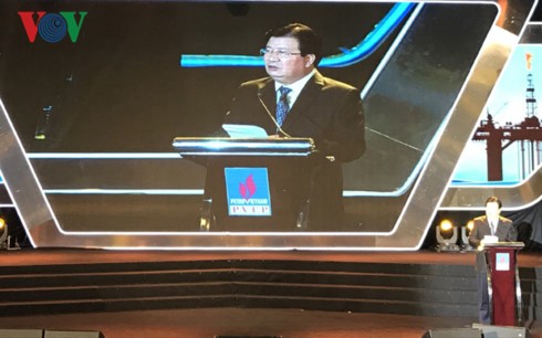 Phó Thủ tướng Trịnh Đình Dũng dự lễ kỉ niệm 10 năm thành lập Tổng Công ty thăm dò khai thác dầu khí  - ảnh 1