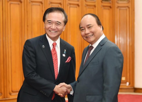 Thủ tướng Nguyễn Xuân Phúc tiếp Thống đốc tỉnh Kanagawa, Nhật Bản - ảnh 1