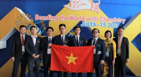 Việt Nam đạt thành tích cao nhất từ trước đến nay tại Olympic Hóa học quốc tế năm  2017 - ảnh 1