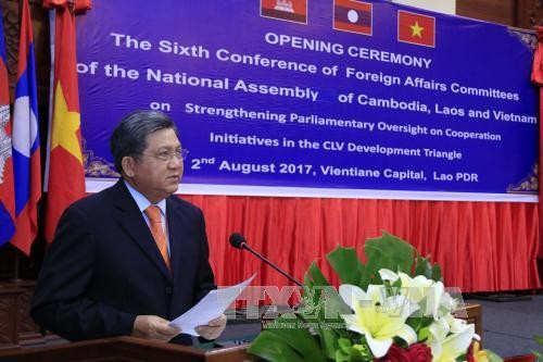 Ủy ban Đối ngoại Quốc hội Campuchia, Lào và Việt Nam cam kết tăng cường hợp tác - ảnh 1