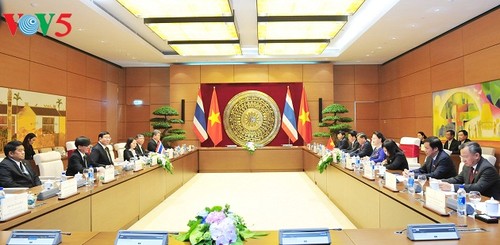 Chủ tịch Quốc hội Việt Nam hội đàm với Chủ tịch Hội đồng Lập pháp Quốc gia Thái Lan  - ảnh 2