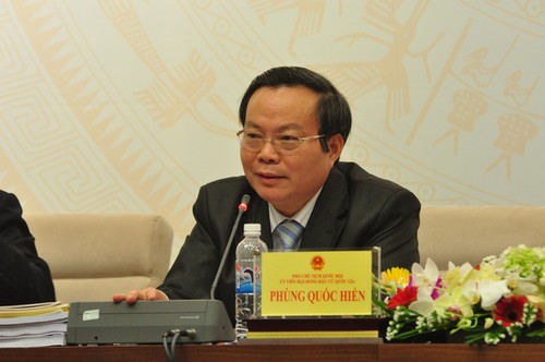 Phó Chủ tịch Quốc hội Phùng Quốc Hiển tiếp xúc cử tri tại Lai Châu - ảnh 1