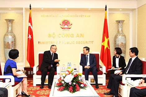 Bộ trưởng Bộ Công an Tô Lâm tiếp Đại sứ đặc biệt  Việt Nam - Nhật Bản và  Đại sứ Thổ Nhĩ Kỳ  - ảnh 1