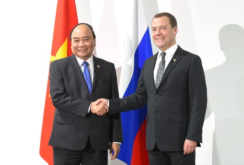  Hội nghị Cấp cao ASEAN 31: Thủ tướng Nguyễn Xuân Phúc gặp Thủ tướng Nga và Tổng thống Philippines - ảnh 1