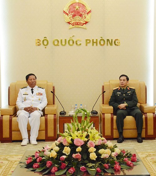 Tăng cường hợp tác giữa hải quân Việt Nam và hải quân Campuchia - ảnh 1