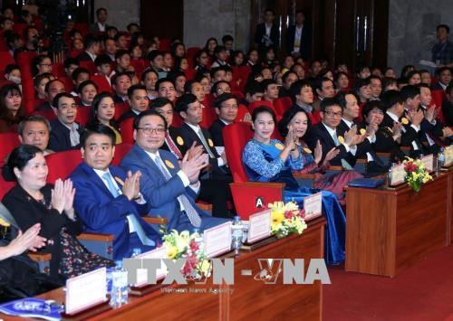 Chủ tịch Quốc hội Nguyễn Thị Kim Ngân dự Chương trình “Vòng tay nhân ái”  - ảnh 2