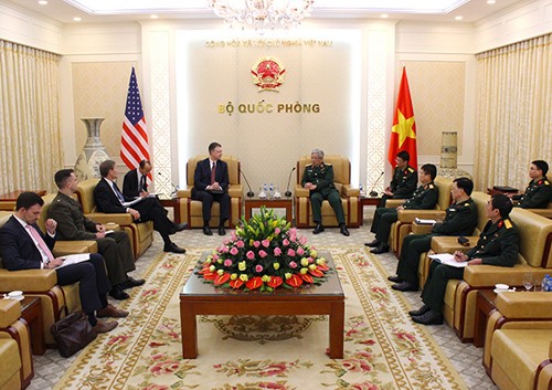 Thượng tướng Nguyễn Chí Vịnh tiếp Đại sứ Hoa Kỳ tại Việt Nam  - ảnh 1