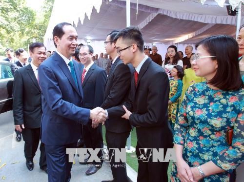 Chủ tịch nước Trần Đại Quang thăm và gặp gỡ đại diện cộng đồng người Việt Nam tại Ấn Độ - ảnh 1