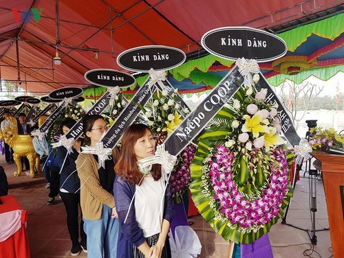 Đại diện các tổ chức xã hội Hàn Quốc tưởng niệm các nạn nhân vụ thảm sát Hà My  - ảnh 1