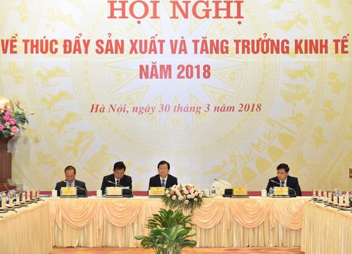 Phó Thủ tướng Trịnh Đình Dũng chủ trì hội nghị tăng trưởng kinh tế 2018 - ảnh 1