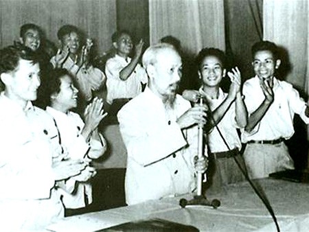 Họp Ban Tổ chức Nhà nước kỷ niệm 70 năm Ngày Chủ tịch Hồ Chí Minh ra Lời kêu gọi thi đua ái quốc  - ảnh 1
