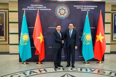 Bộ trưởng Bộ Công an Tô Lâm thăm và làm việc tại Cộng hòa Kazakhstan - ảnh 1