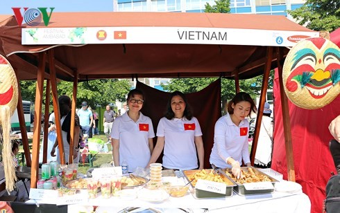Việt Nam quảng bá ẩm thực tại Festival các cơ quan đại diện tại Cộng hòa Czech - ảnh 1