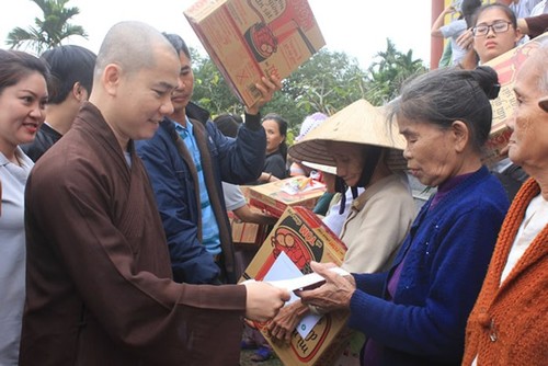 Nhiều hoạt động trong Đại lễ Phật đản ở các tỉnh miền Trung - ảnh 2