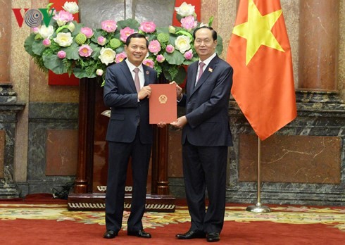 Chủ tịch nước  trao Quyết định bổ nhiệm Phó Chánh án Tòa án nhân dân tối cao Nguyễn Văn Du - ảnh 1