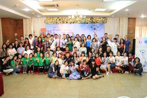 Việt Nam hưởng ứng tuần lễ người khiếm thính thế giới - ảnh 1