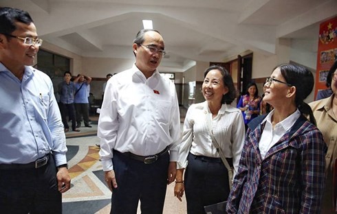 Bí thư thành ủy thành phố Hồ Chí Minh Nguyễn Thiện Nhân tiếp xúc cử tri - ảnh 1
