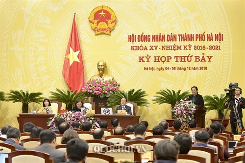 Phó Chủ tịch Quốc Hội Tòng Thị Phóng dự kỳ họp thứ 7, Hội đồng Nhân dân thành phố Hà Nội - ảnh 1