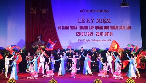 Hoạt động kỷ niệm 70 năm Ngày thành lập Quân đội nhân dân Lào - ảnh 1
