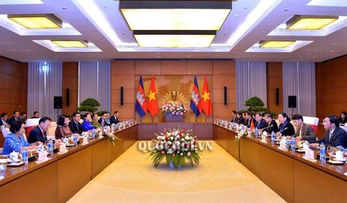 Đoàn đại biểu Quốc hội Vương quốc Campuchia thăm chính thức Việt Nam - ảnh 1