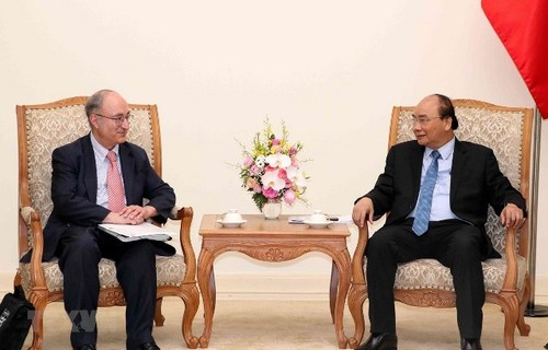 Thủ tướng Nguyễn Xuân Phúc tiếp Chủ tịch Tổ chức Hỗ trợ đại học thế giới Đức - ảnh 1