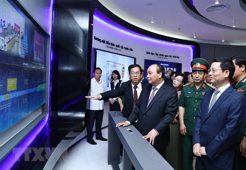 Thủ tướng Nguyễn Xuân Phúc dự lễ kỷ niệm 30 năm thành lập Viettel - ảnh 2