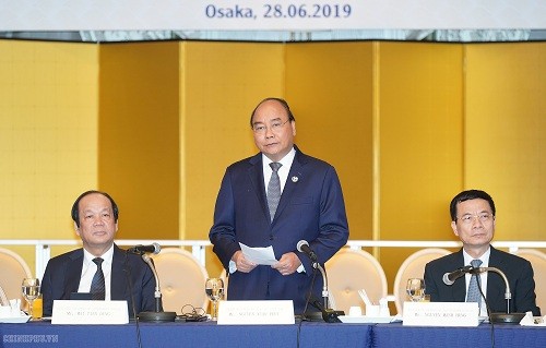 Thủ tướng Nguyễn Xuân Phúc gặp gỡ các doanh nghiệp hàng đầu trong lĩnh vực công nghệ Nhật Bản - ảnh 1