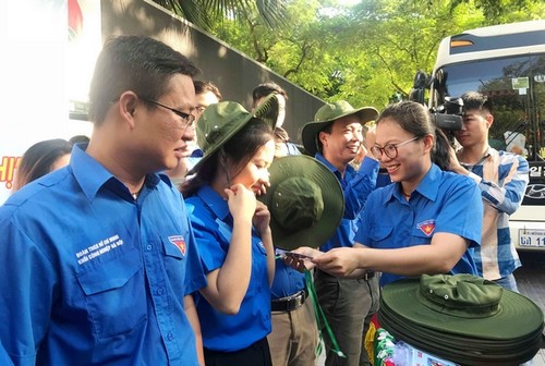 Tuổi trẻ thủ đô xuất quân sang hoạt động tình nguyện tại Lào - ảnh 1