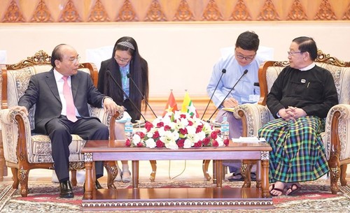 Thủ tướng Nguyễn Xuân Phúc hội kiến Chủ tịch Quốc hội Myanmar - ảnh 1