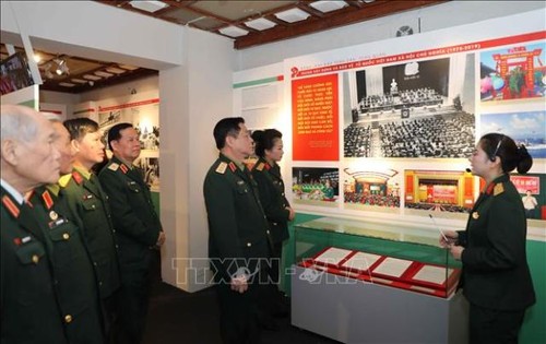 Triển lãm chuyên đề “Đảng Cộng sản Việt Nam ra đời - Bước ngoặt của cách mạng Việt Nam” - ảnh 1
