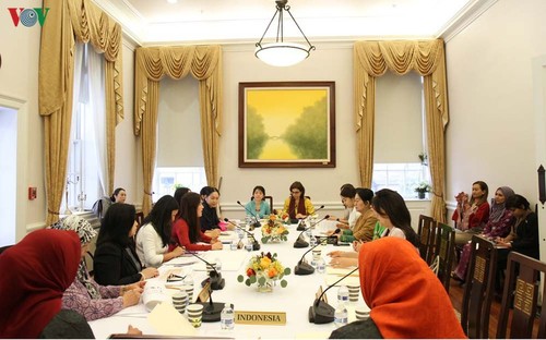 Việt Nam chủ trì chuỗi các hoạt động giao lưu của Hội Phụ nữ ASEAN tại thủ đô Washington - ảnh 1