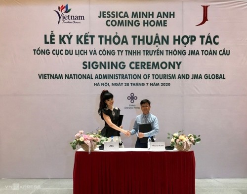 Siêu mẫu nổi tiếng thế giới Jessica Minh Anh quảng bá điểm đến Việt Nam - ảnh 1