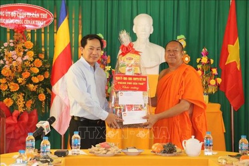Chúc mừng Tết cổ truyền Chôl Chnăm Thmây của đồng bào Khmer - ảnh 1