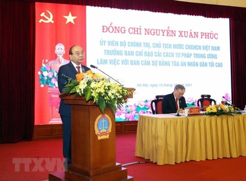 Chủ tịch nước Nguyễn Xuân Phúc: Đẩy mạnh cải cách tư pháp nhằm tiến tới xây dựng nhà nước pháp quyền - ảnh 1