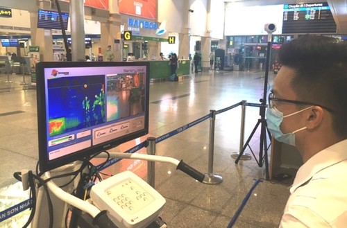 Sân bay Tân Sơn Nhất tiếp tục mở các đường bay nội địa đến 30/11 - ảnh 1