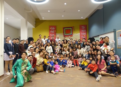 Hội sinh viên Việt Nam tại Bỉ: hỗ trợ sinh viên và hướng về quê hương - ảnh 1
