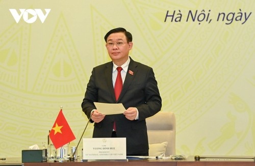 Trao đổi kinh nghiệm công tác giữa Quốc hội Việt Nam và Quốc hội Lào - ảnh 1
