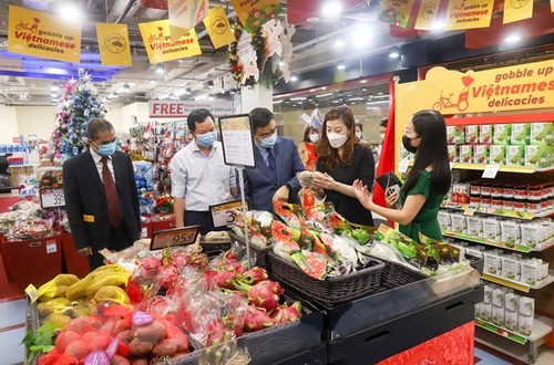 Khai mạc tuần lễ hàng Việt Nam 2021 tại các hệ thống siêu thị của Singapore - ảnh 1