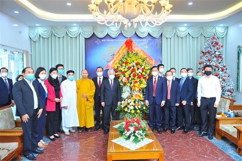Lãnh đạo Ủy ban Trung ương MTTQ Việt Nam chúc mừng Giáng sinh Hội Thánh Tin Lành Việt Nam (miền Bắc) - ảnh 1