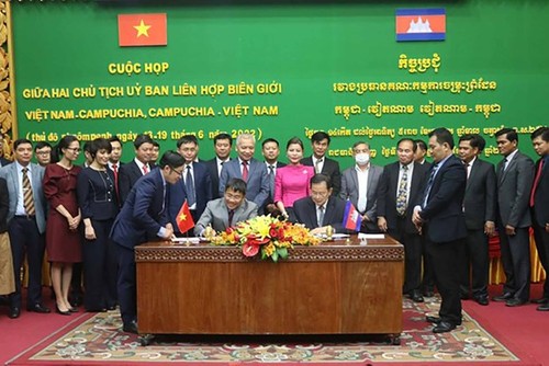 Họp Ủy ban Liên hợp Biên giới Việt Nam-Campuchia - ảnh 1