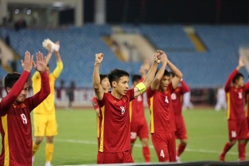 Đội tuyển Việt Nam tiếp tục góp mặt trong top 100 thế giới - ảnh 1