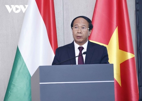 Chủ tịch Quốc hội dự Tọa đàm cấp cao Việt Nam – Hungary về kinh tế và thương mại - ảnh 2