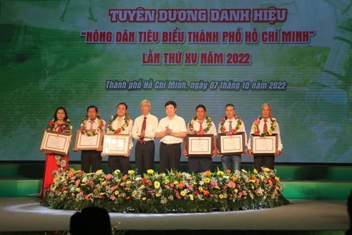Thành phố Hồ Chí Minh vinh danh 28 nông dân tiêu biểu  - ảnh 1