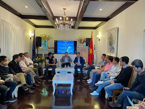 Đoàn Ủy ban Nhà nước về NVNONN thăm cộng đồng người Việt tại Australia - ảnh 1