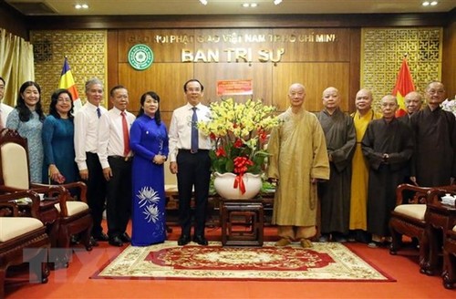 Bí thư Thành ủy Thành phố Hồ Chí Minh chúc mừng Đức Pháp chủ Giáo hội Phật giáo Việt Nam - ảnh 1