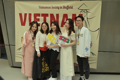Ngày hội văn hóa Việt Nam 2023 tại Sheffield, Vương quốc Anh - ảnh 3