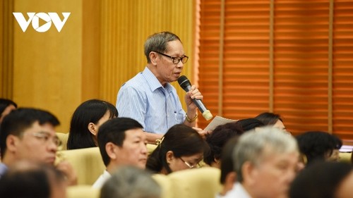 Tổng Bí thư Nguyễn Phú Trọng tiếp xúc cử tri sau kỳ họp thứ 5 Quốc hội khoá XV - ảnh 2